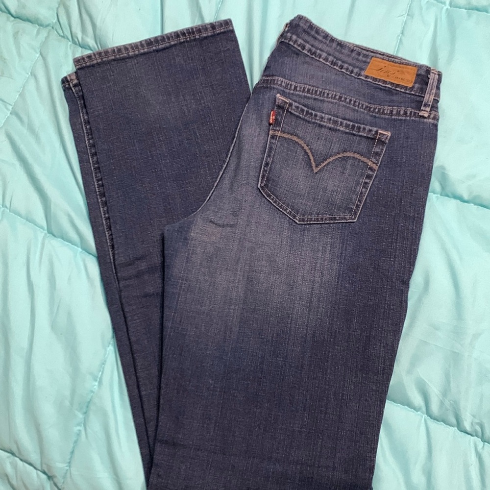 Women’s Levi size 12/31